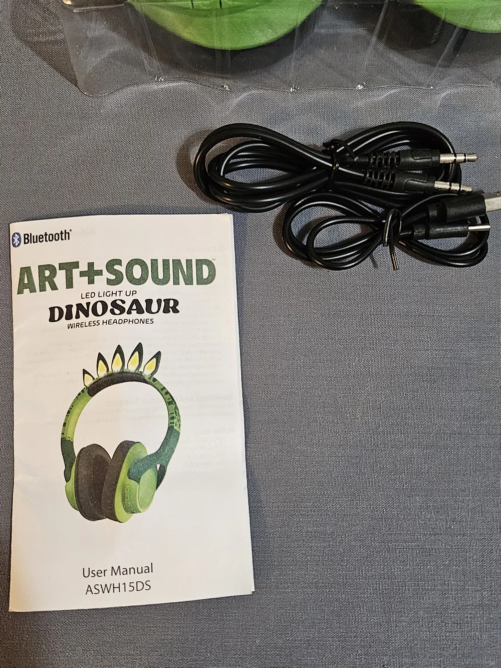 Target Art+Sound LED Light-Up Dinosaur Wireless Headphones - Green